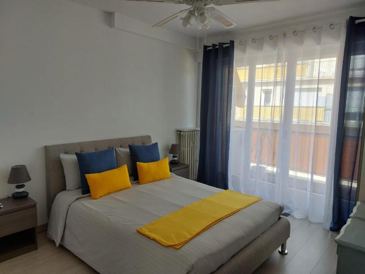 Апартаменты Cozy Lemon Ментона Экстерьер фото