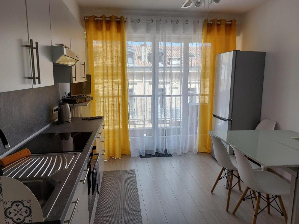 Апартаменты Cozy Lemon Ментона Экстерьер фото